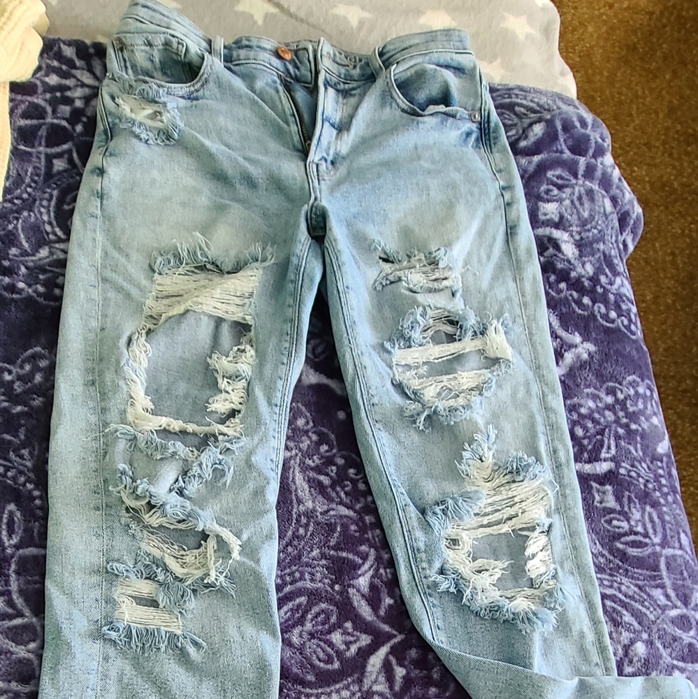 American Eagle Mom Jean size 6